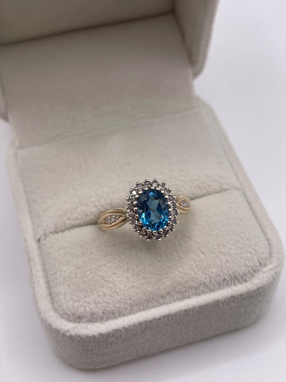 9ct gold topaz and diamond ring