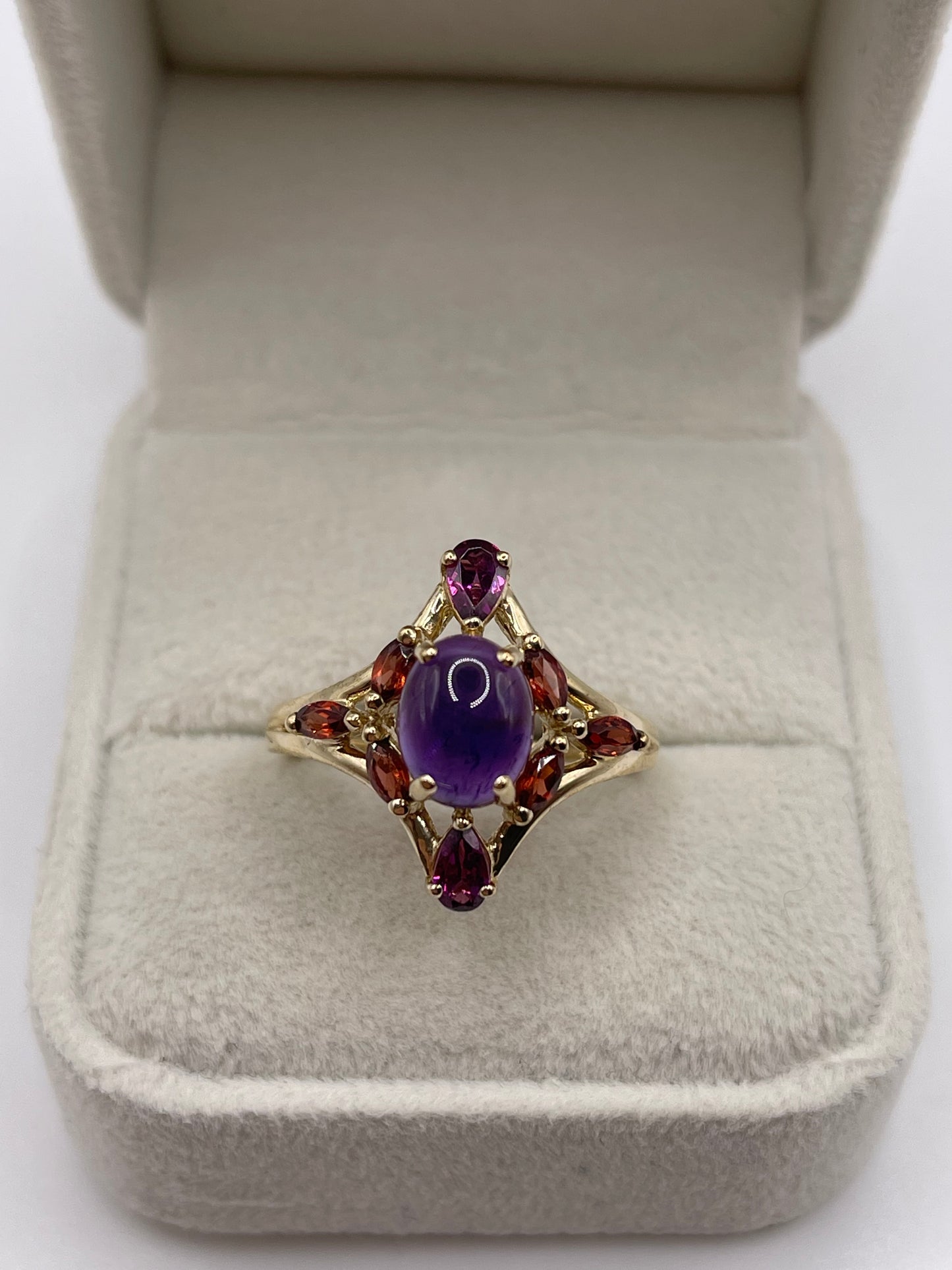 9ct gold amethyst and garnet ring