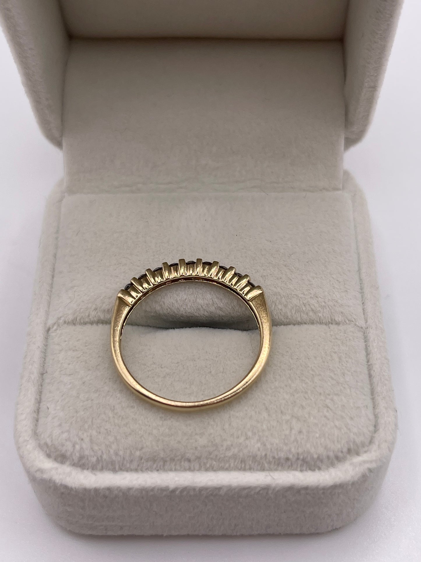 9ct gold diamond ring