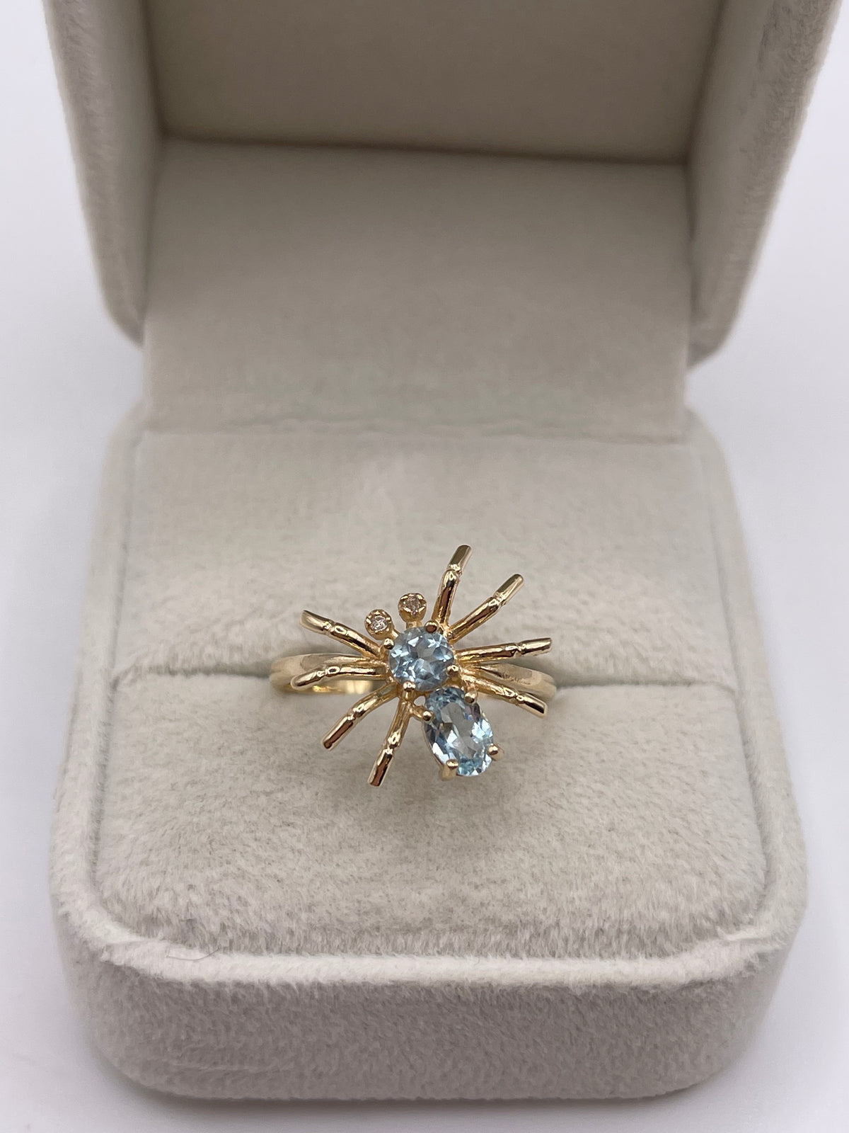 9ct gold topaz and diamond spider ring