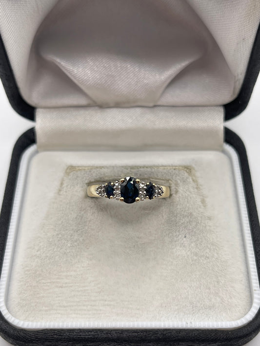 9ct gold sapphire and diamond ring