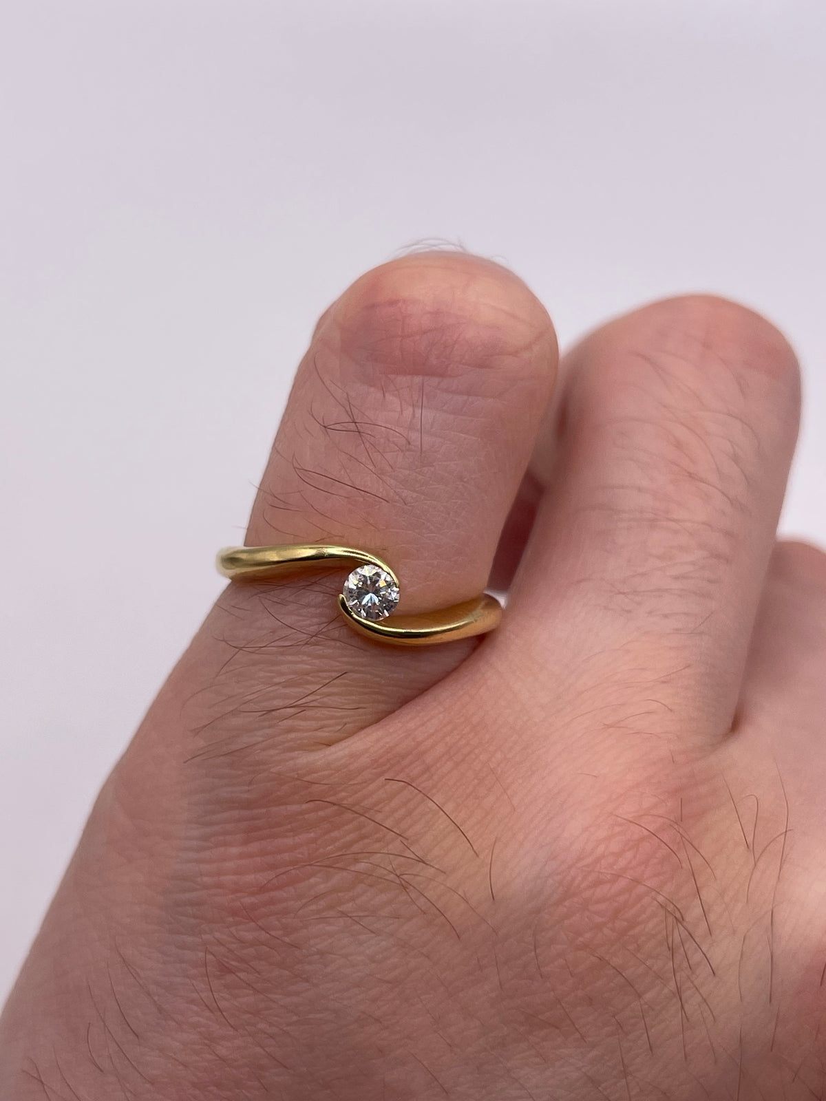 18ct gold diamond ring