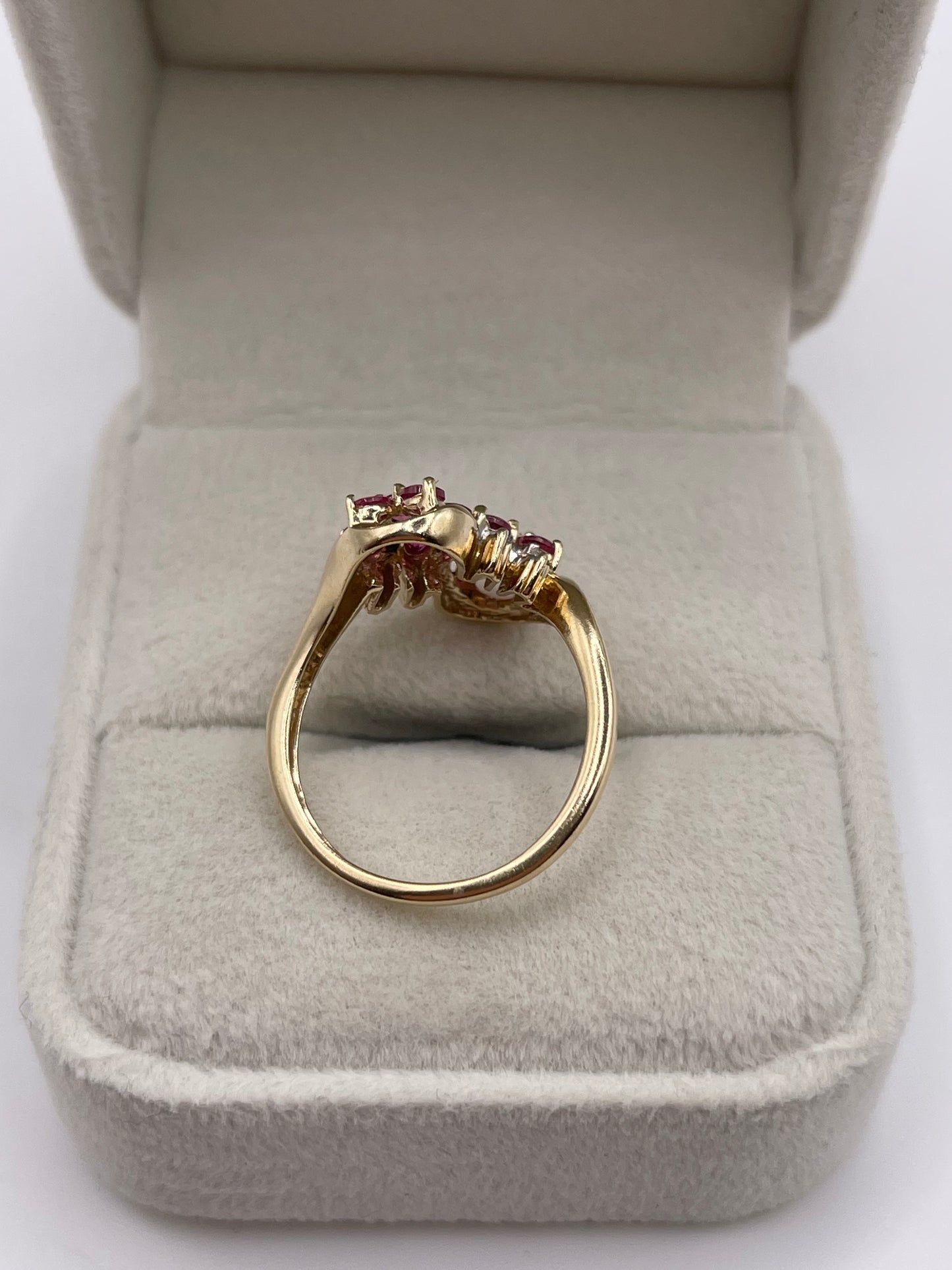 9ct tourmaline and diamond ring