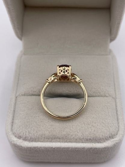 9ct gold zircon ring