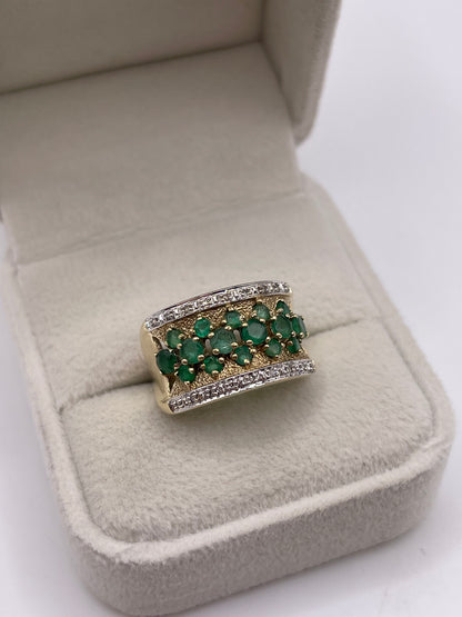 9ct gold emerald and diamond ring