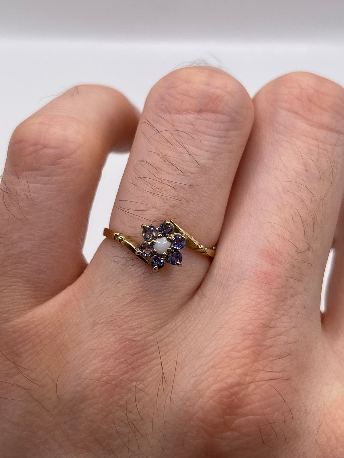 9ct gold opal and tanzanite ring