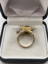 Load image into Gallery viewer, Heavy 9ct gold skull ring
