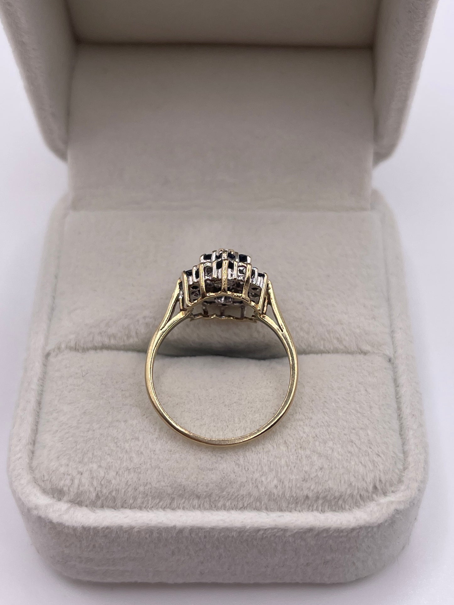 9ct gold sapphire and diamond ring