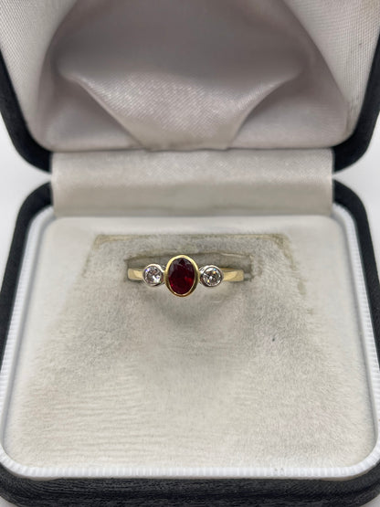 18ct gold ruby and diamond ring