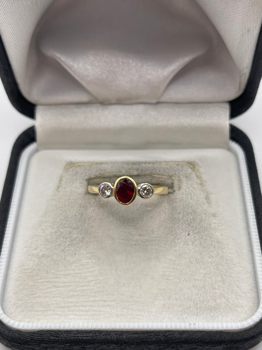 18ct gold ruby and diamond ring