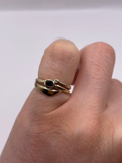 9ct gold sapphire and diamond ring