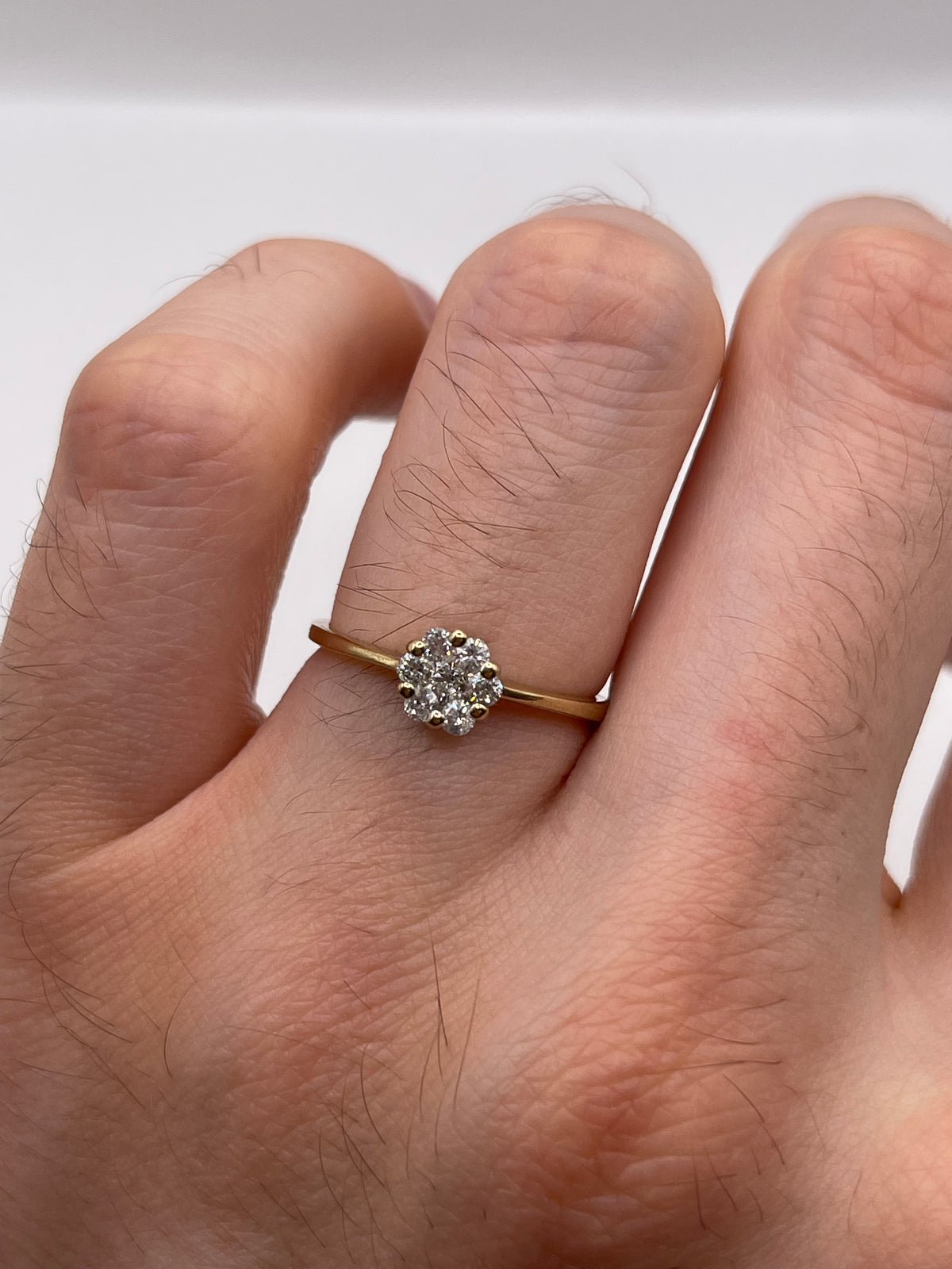 9ct gold diamond cluster ring