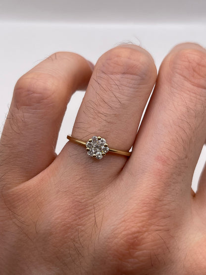 9ct gold diamond cluster ring