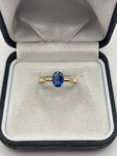 Load image into Gallery viewer, 9ct gold kyanite ring
