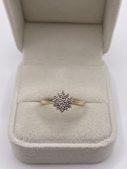 9ct gold diamond cluster ring