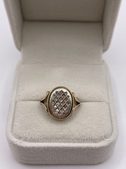9ct two tone gold diamond ring