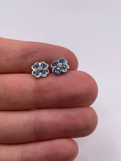 9ct white gold topaz clover earrings
