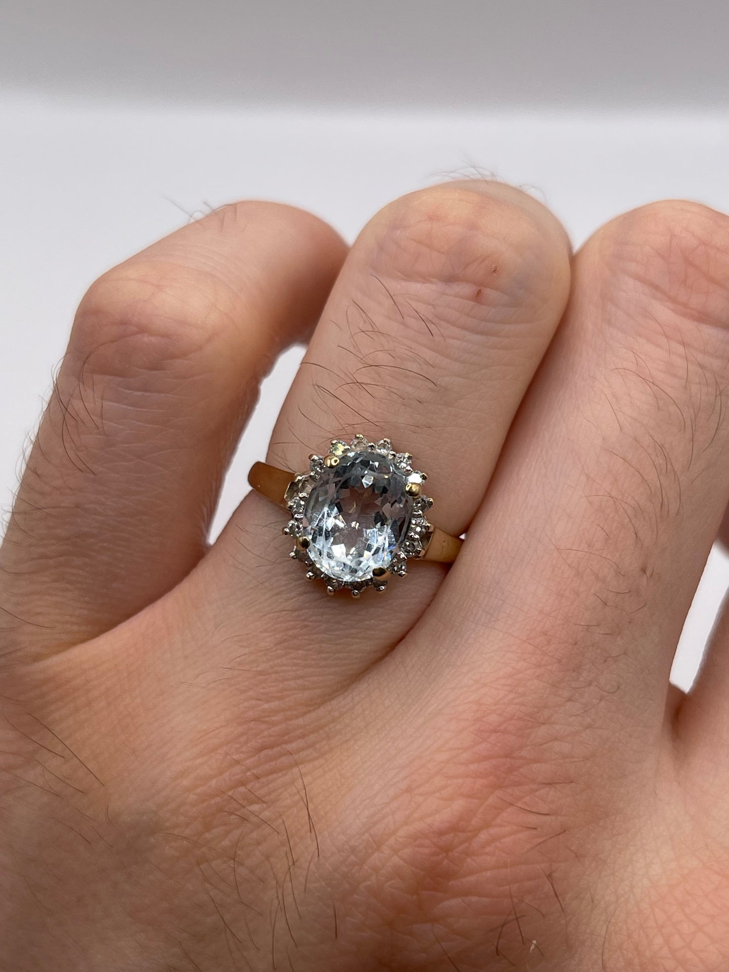 9ct gold aquamarine and diamond ring