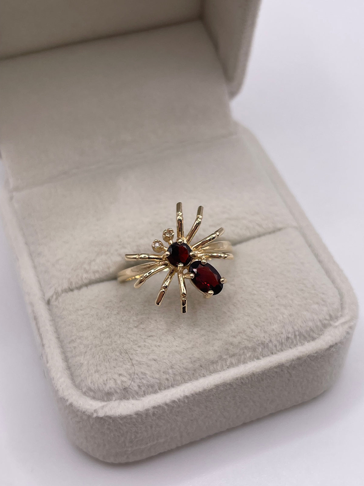 9ct gold garnet and diamond spider ring