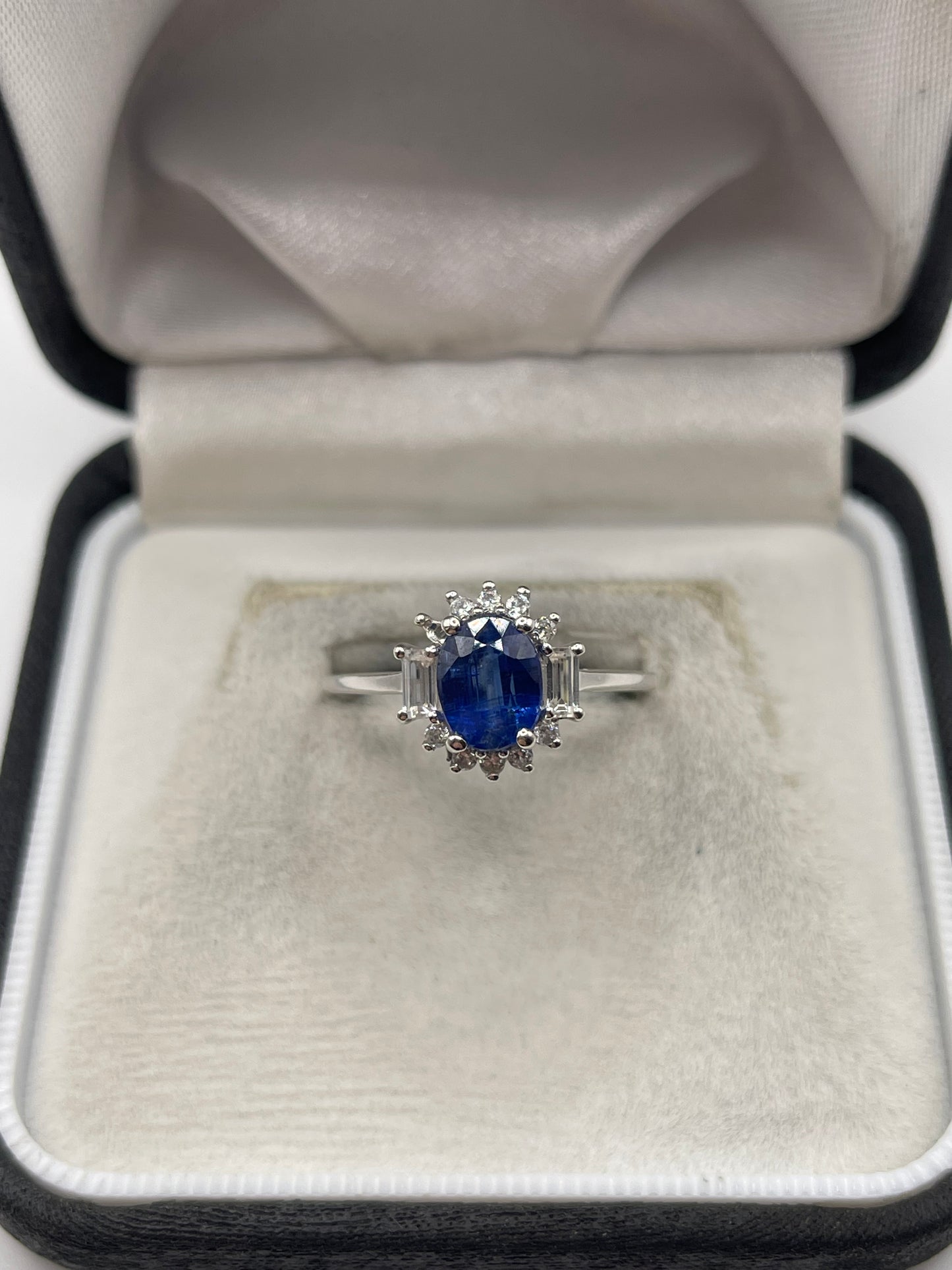 9ct white gold kyanite and zircon ring