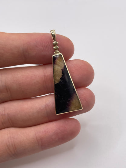 9ct gold blue John fob pendant