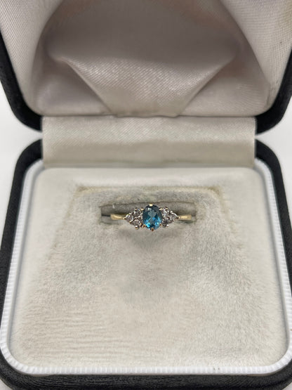 9ct gold topaz and diamond ring
