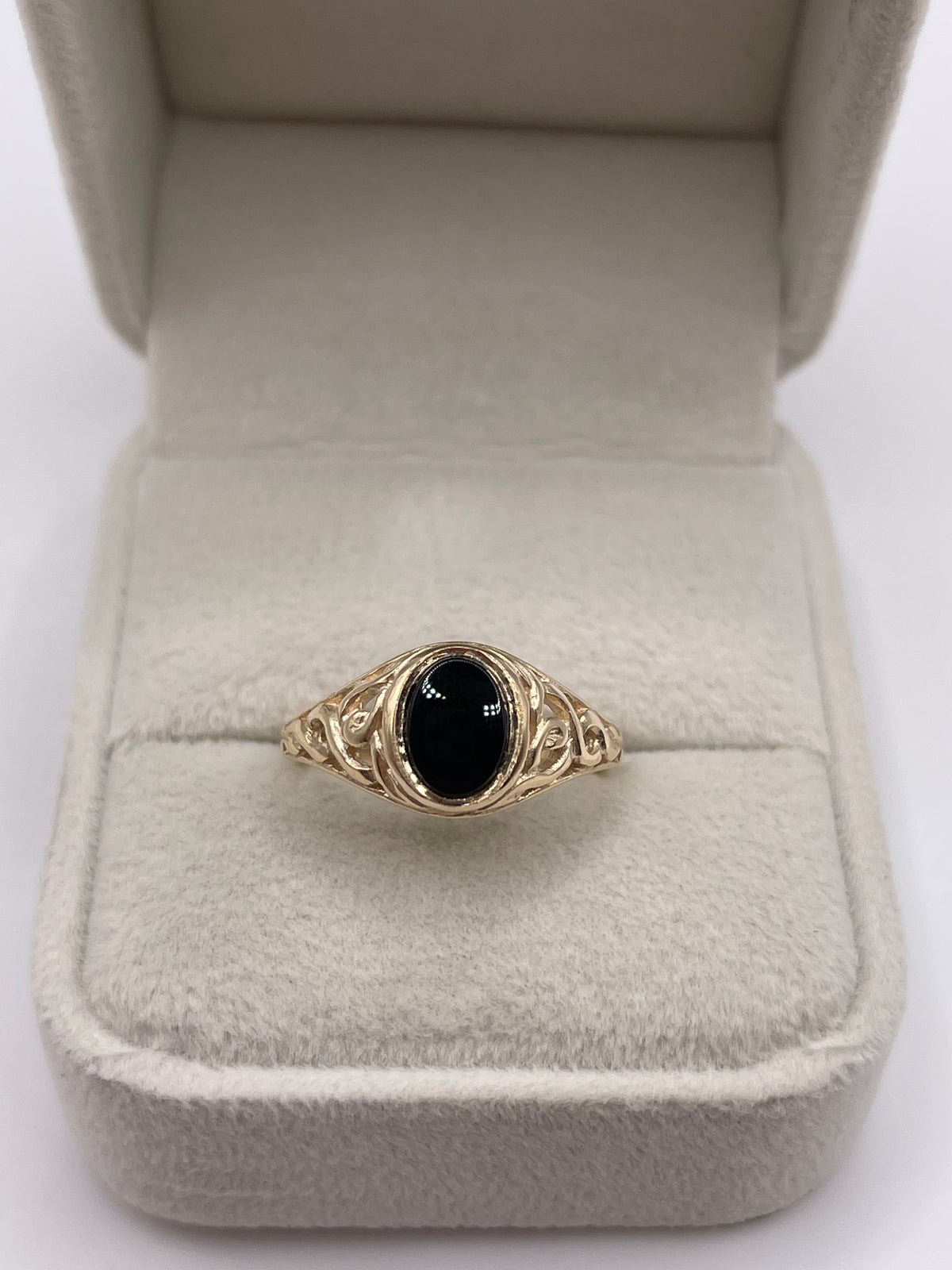 9ct gold onyx signet ring