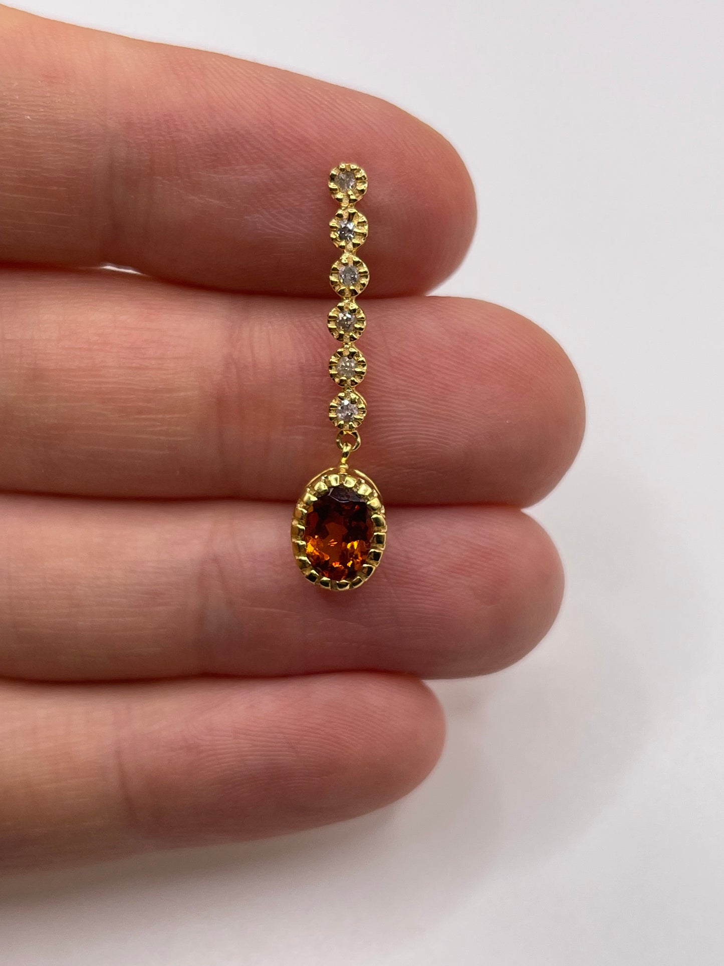 9ct gold garnet and diamond pendant