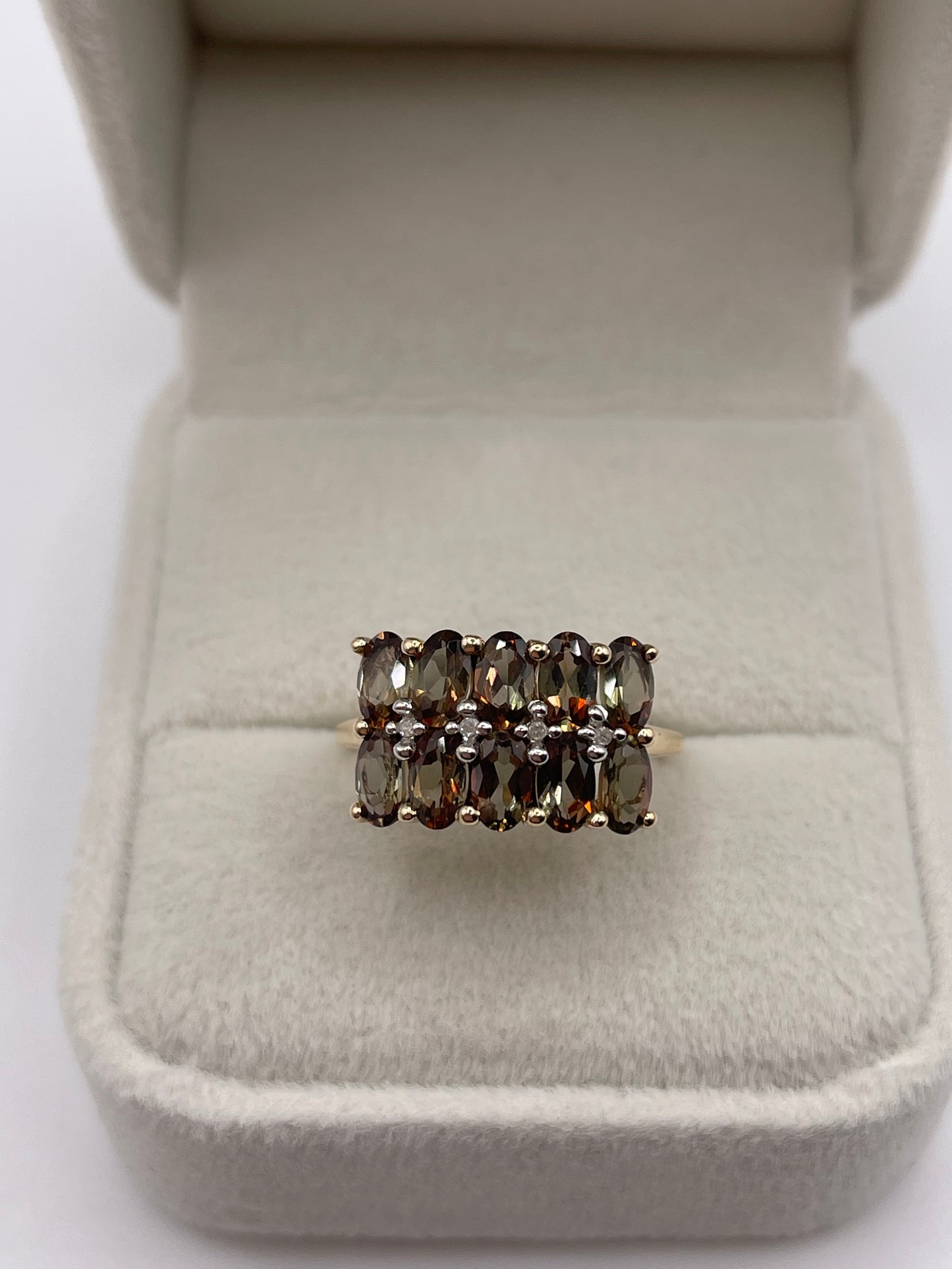 9ct gold quartz and diamond ring