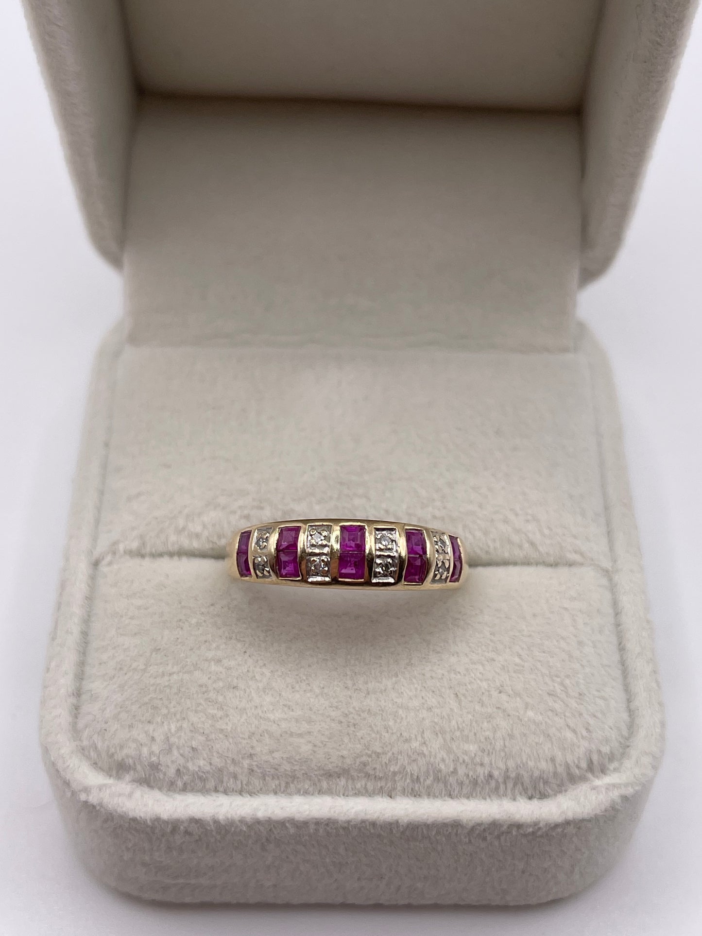 9ct gold ruby and diamond ring