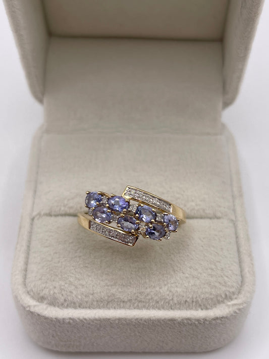 9ct gold tanzanite and diamond ring