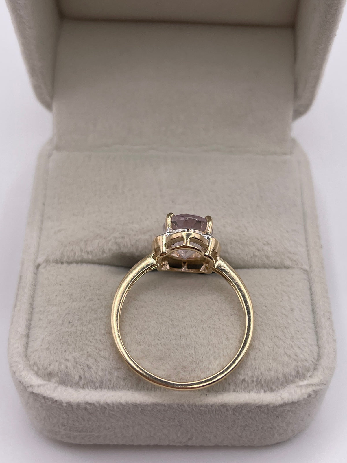 9ct gold morganite and diamond ring