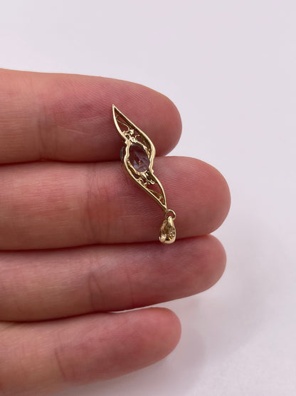 9ct gold topaz and diamond pendant