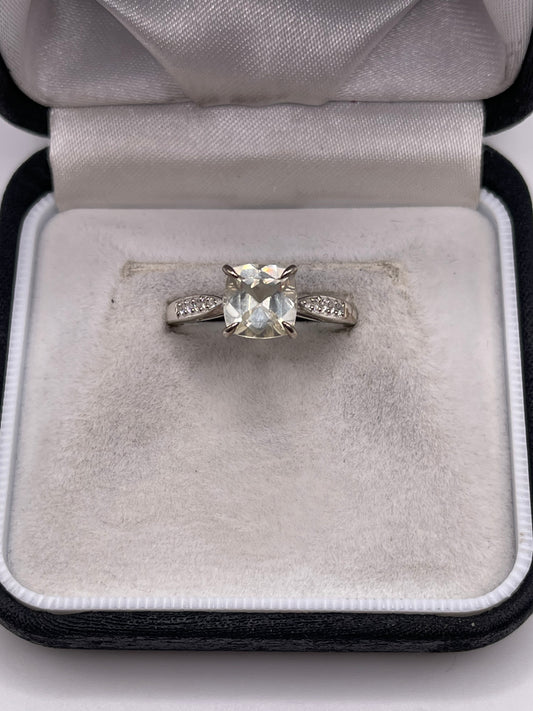 Silver quartz and zircon ring
