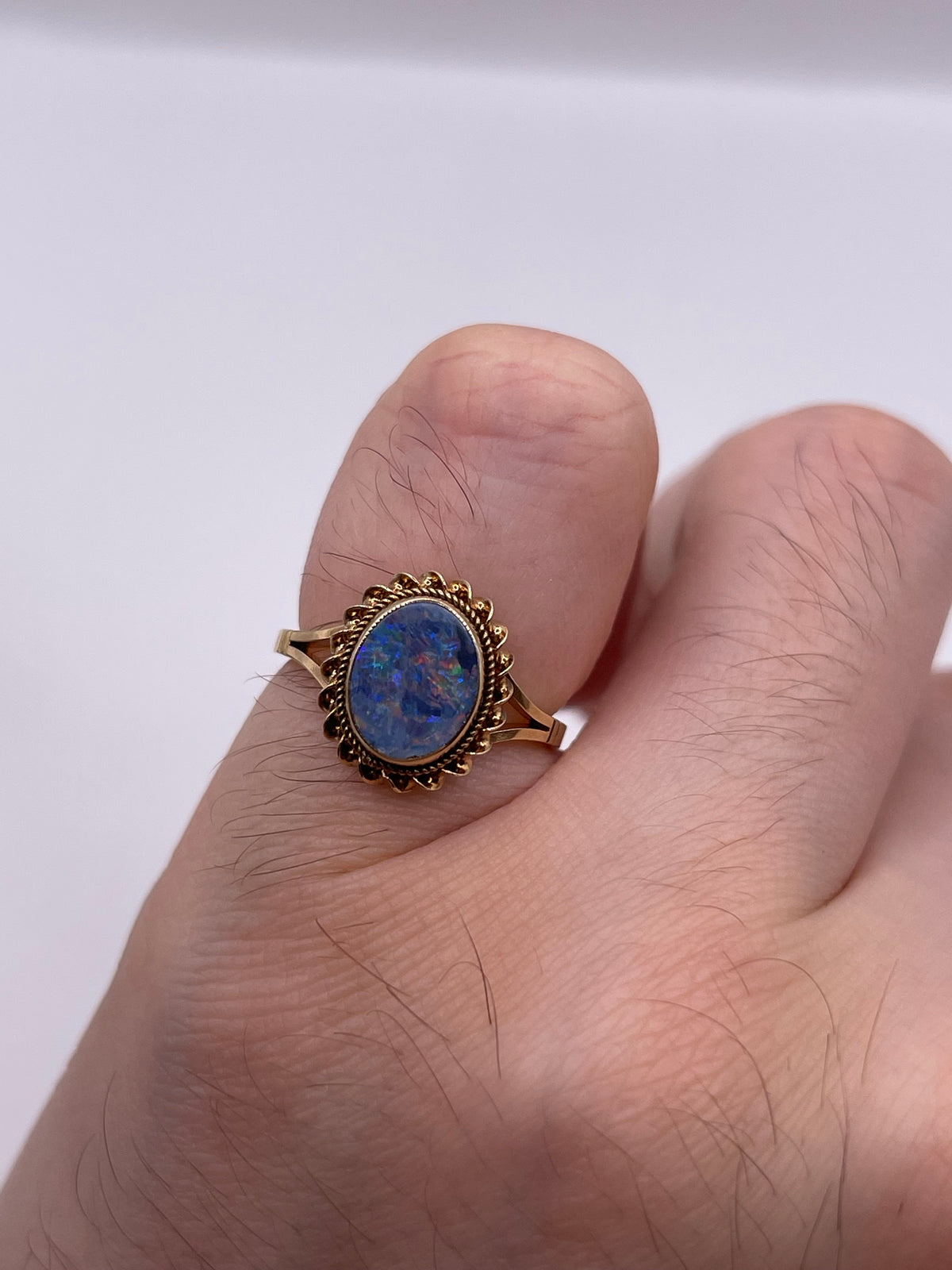 9ct gold opal doublet ring