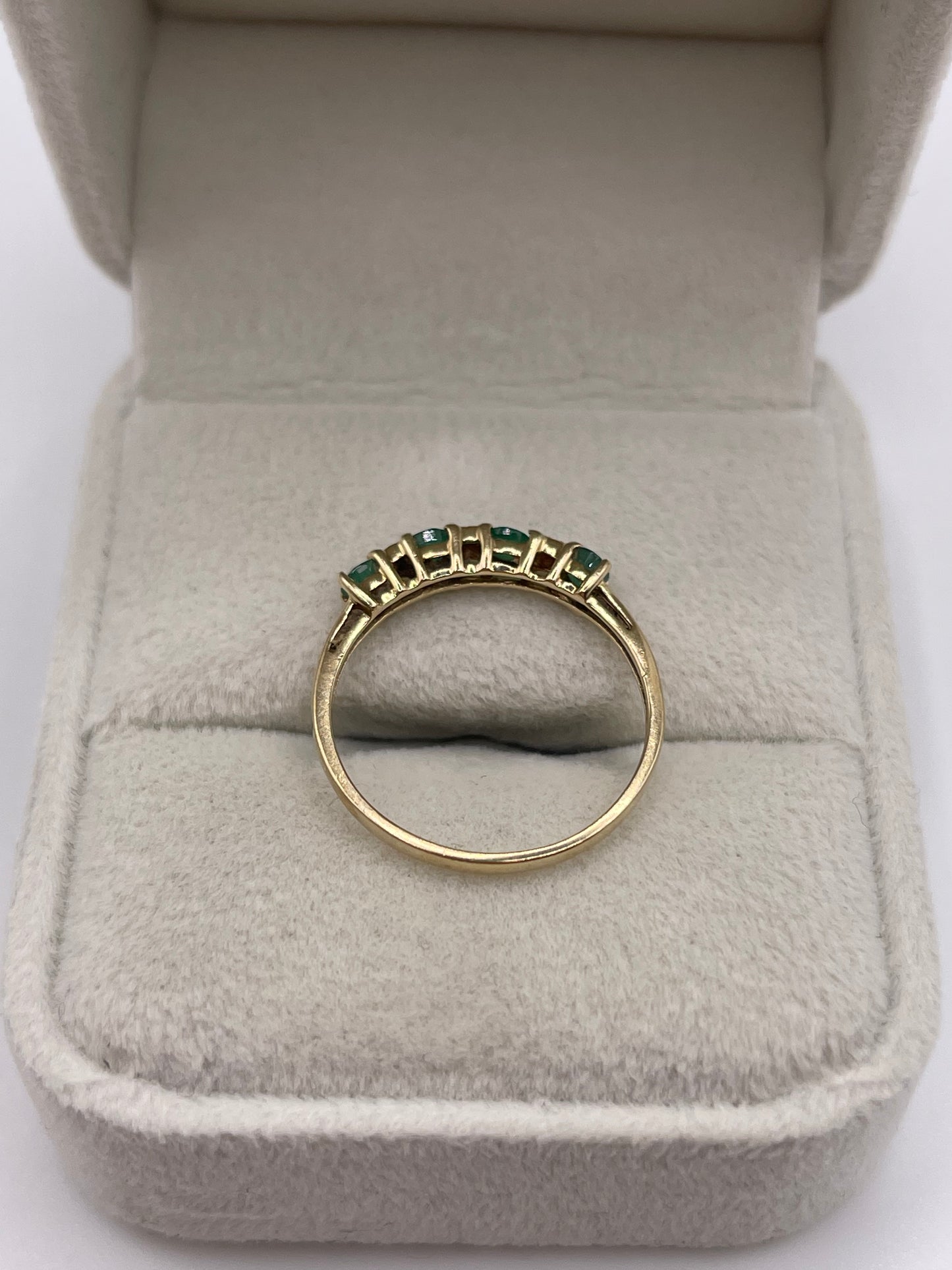 9ct gold emerald and diamond ring