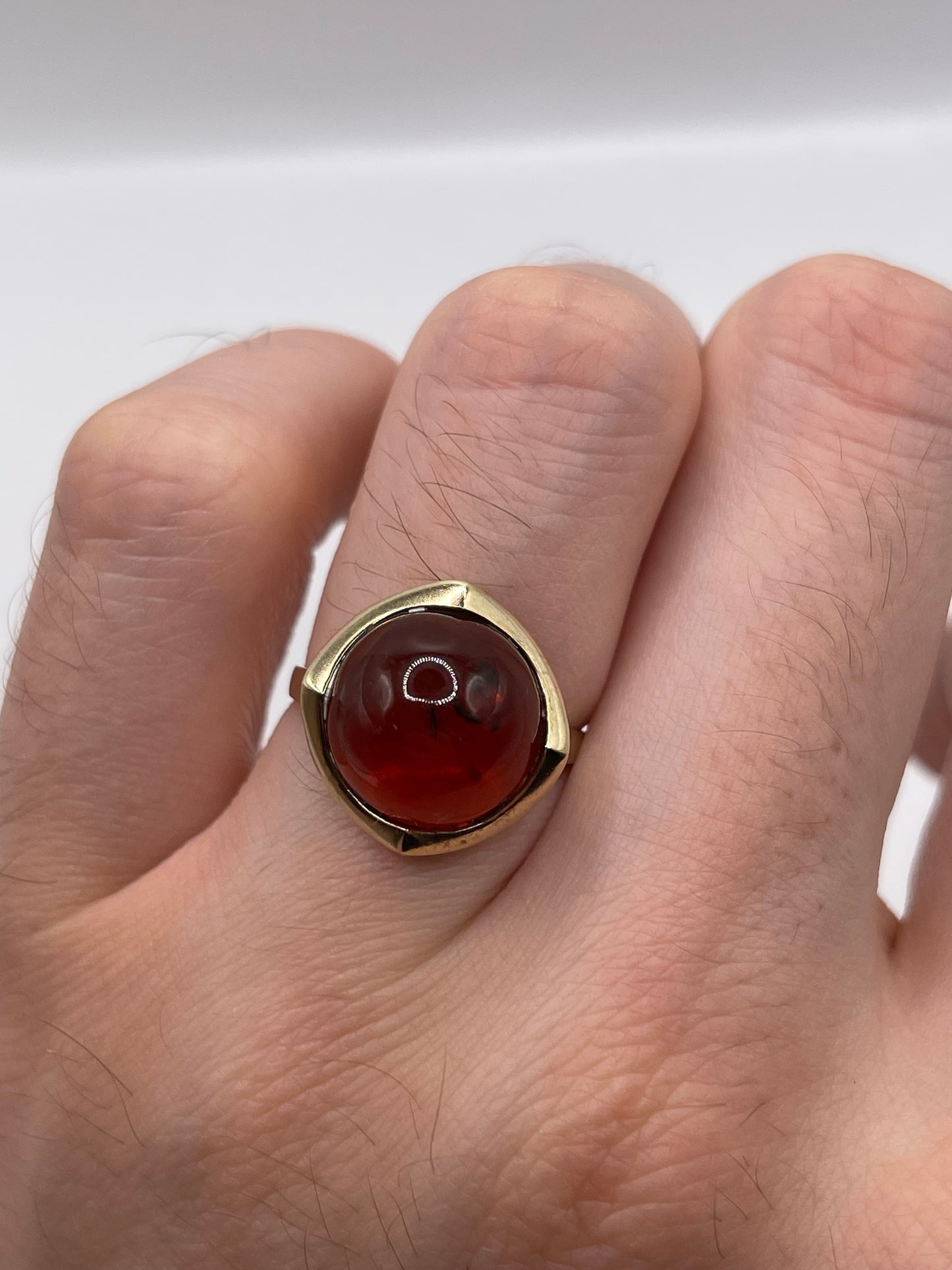 8ct gold amber ring