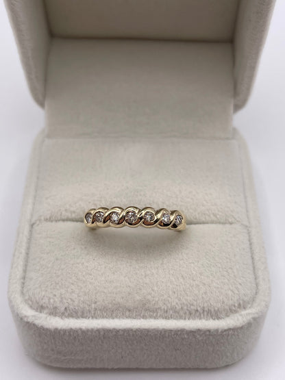 9ct gold diamond ring