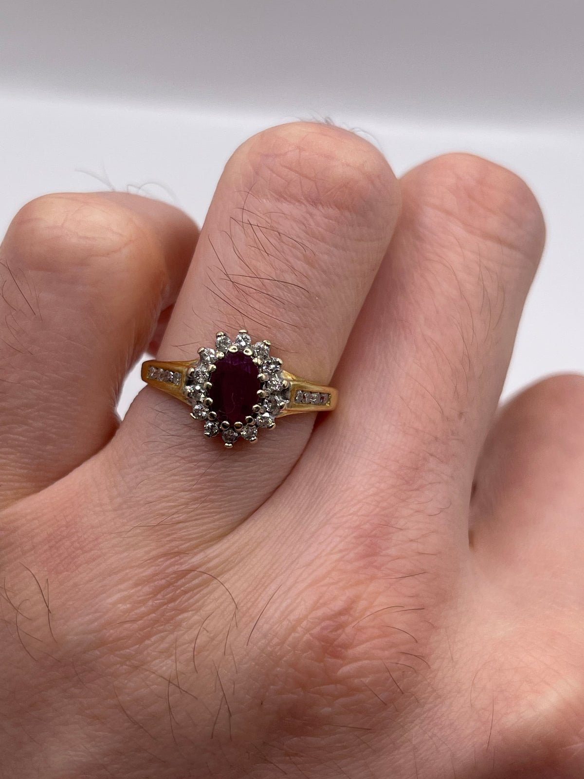 18ct gold ruby and diamond ring