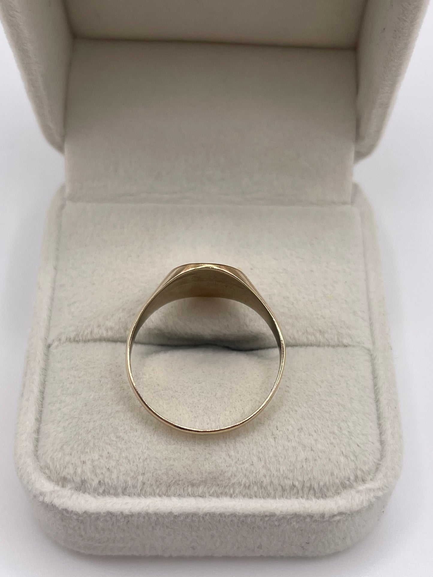 9ct gold initial signet ring