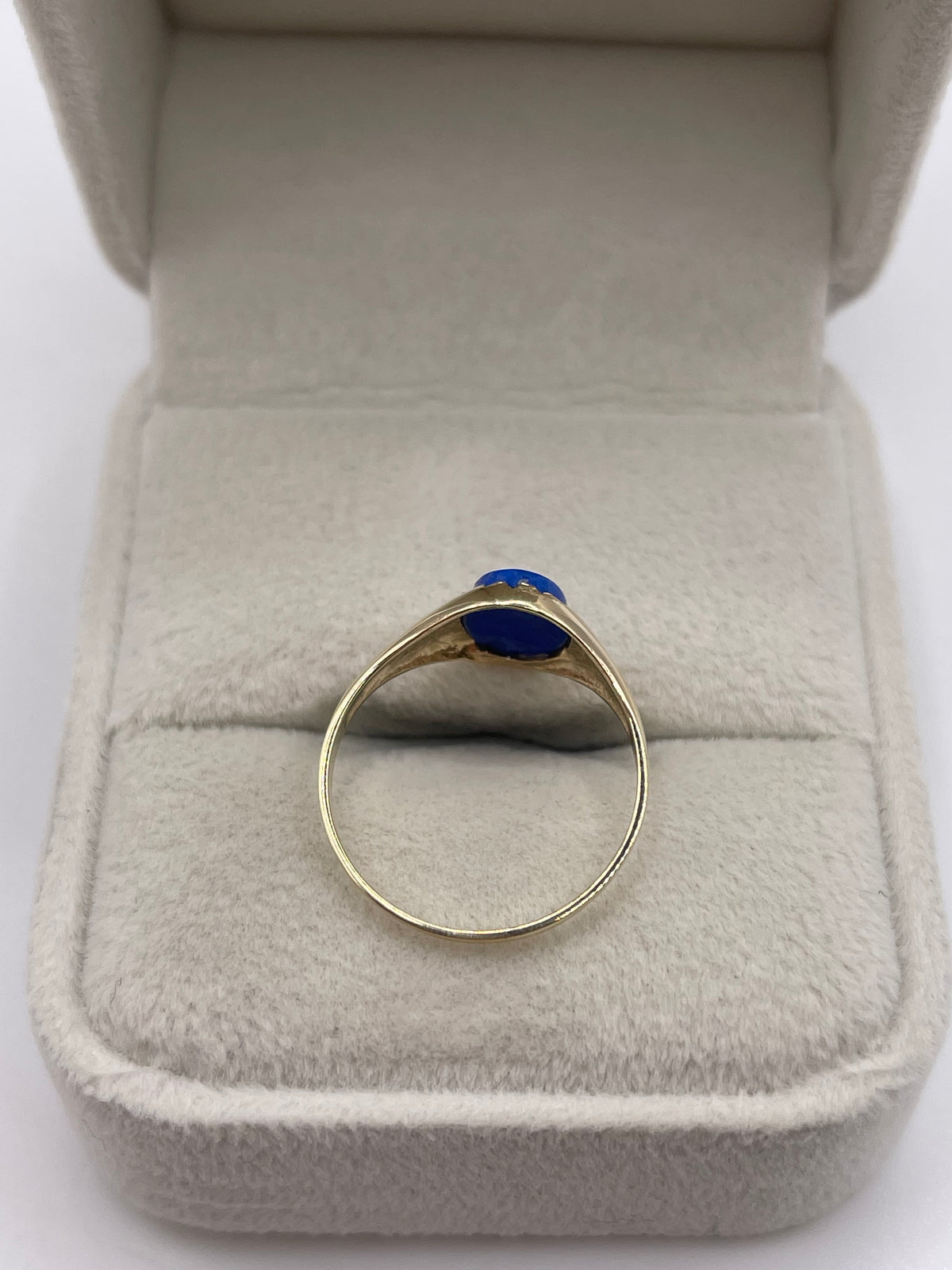 9ct gold lapis lazuli signet ring