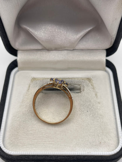 9ct gold tanzanite and diamond ring