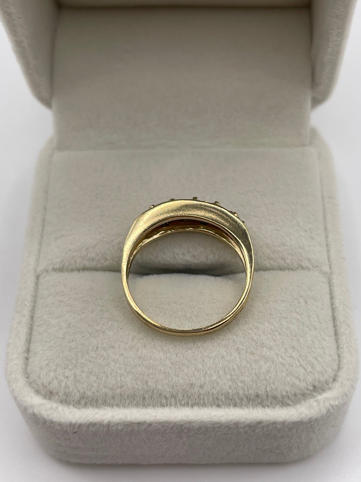 9ct gold ruby ring