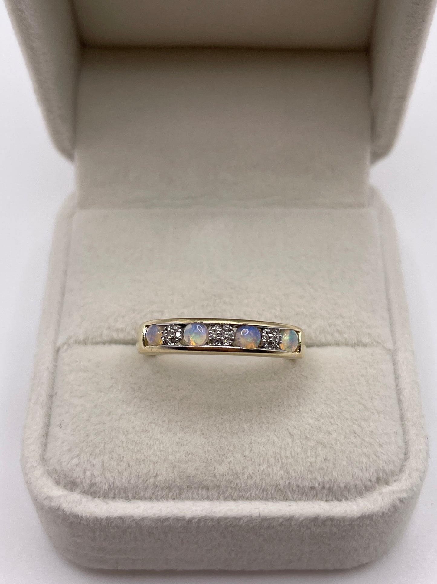 9ct gold opal and diamond ring
