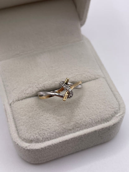 9ct two tone gold diamond ring