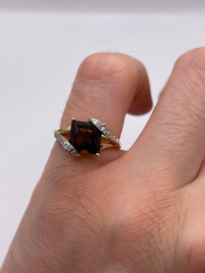 9ct gold Smokey quartz and diamond ring