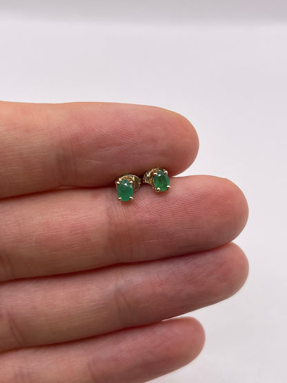 9ct gold emerald earrings