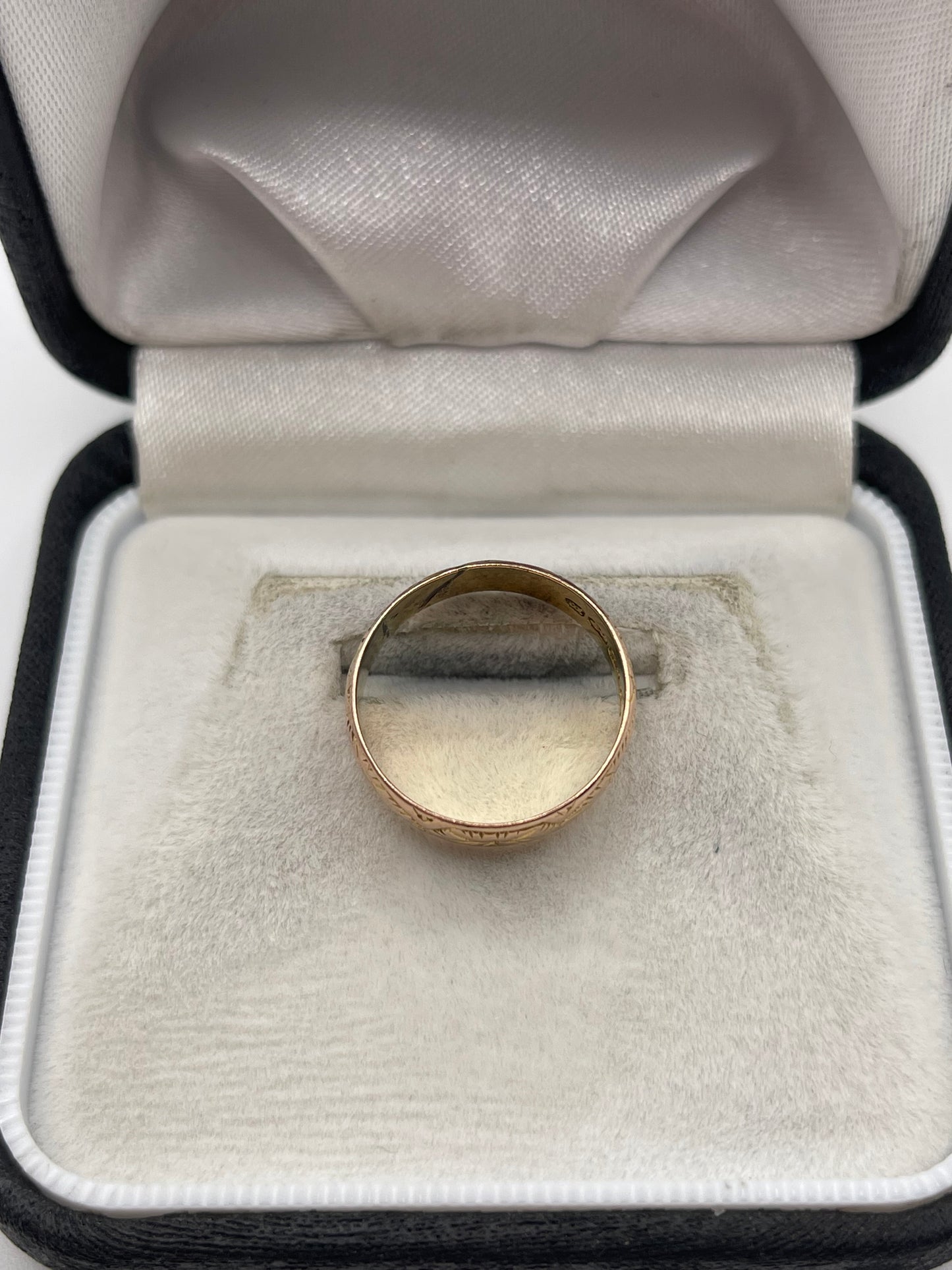 Antique 9ct rose gold patterned band