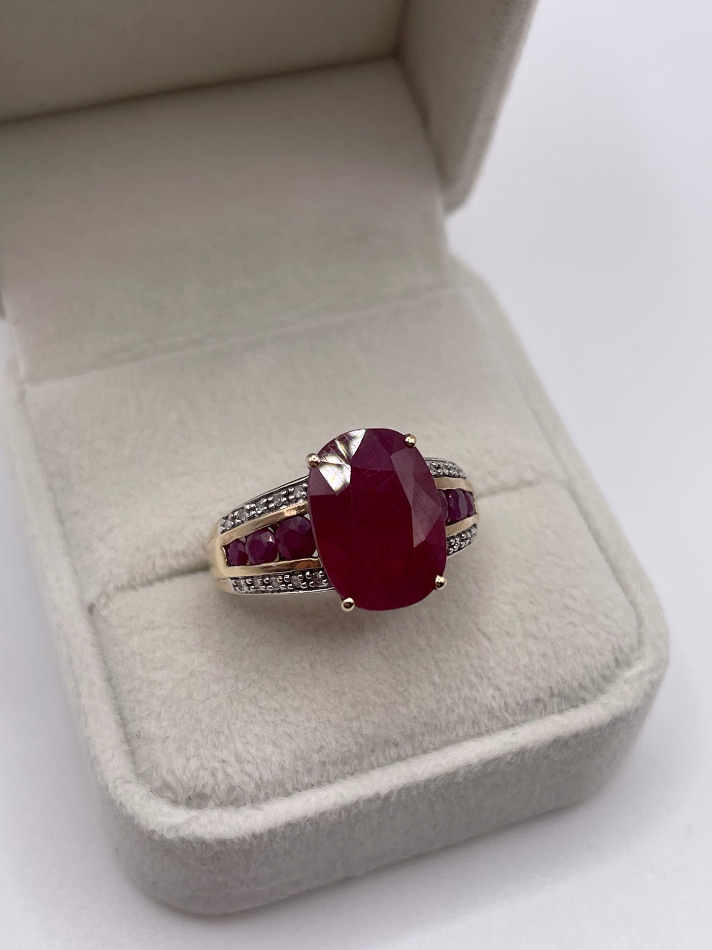 9ct gold ruby and diamond ring