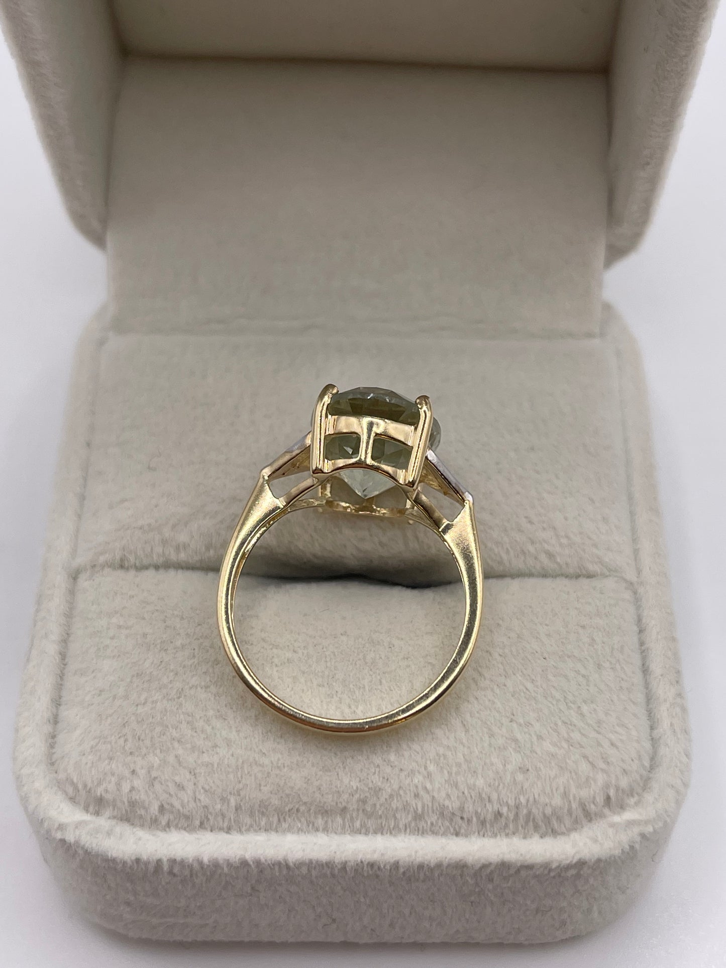 9ct gold green amethyst and diamond ring